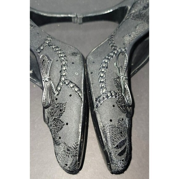 Steve Madden Leather and Cloth Embellished Heels - Size 8.5 - Picture 8 of 13